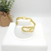 Brazalete Ajustable Irregular Martillado Dorado
